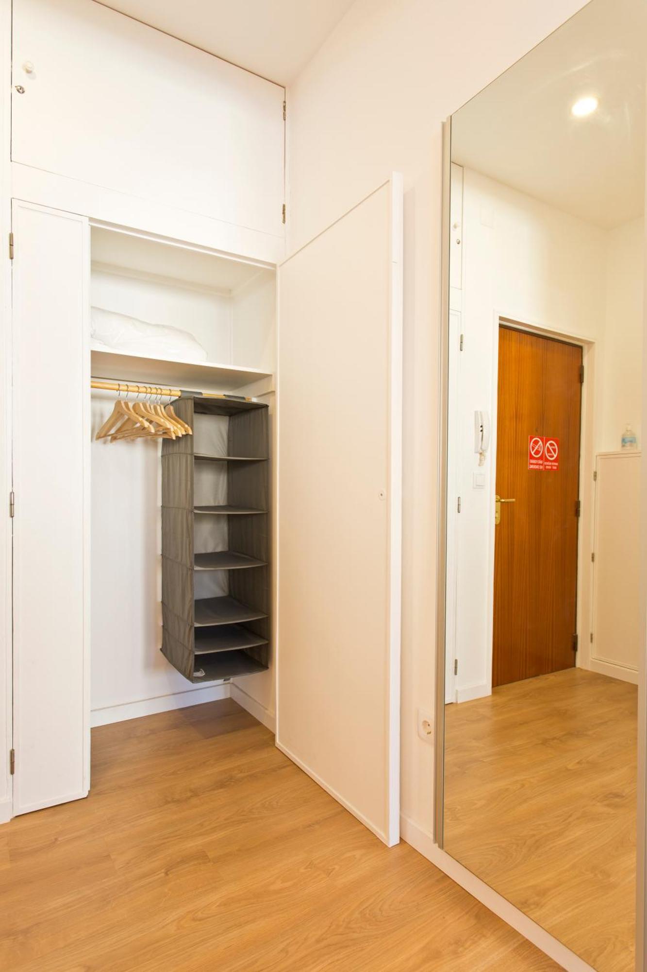 Casa Roberto - Studio Apartment, Lift, Ac, Car Parking - Extra Порту Екстер'єр фото